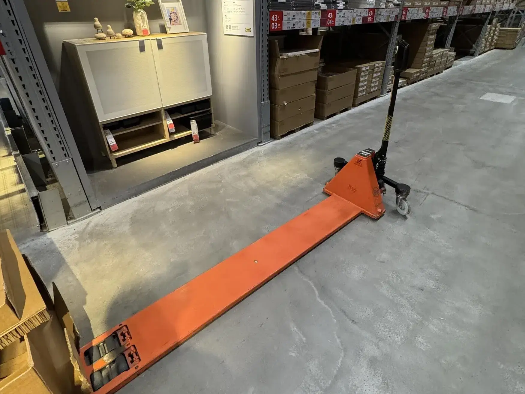 連鎖家具|家具用超長牙叉油壓板車